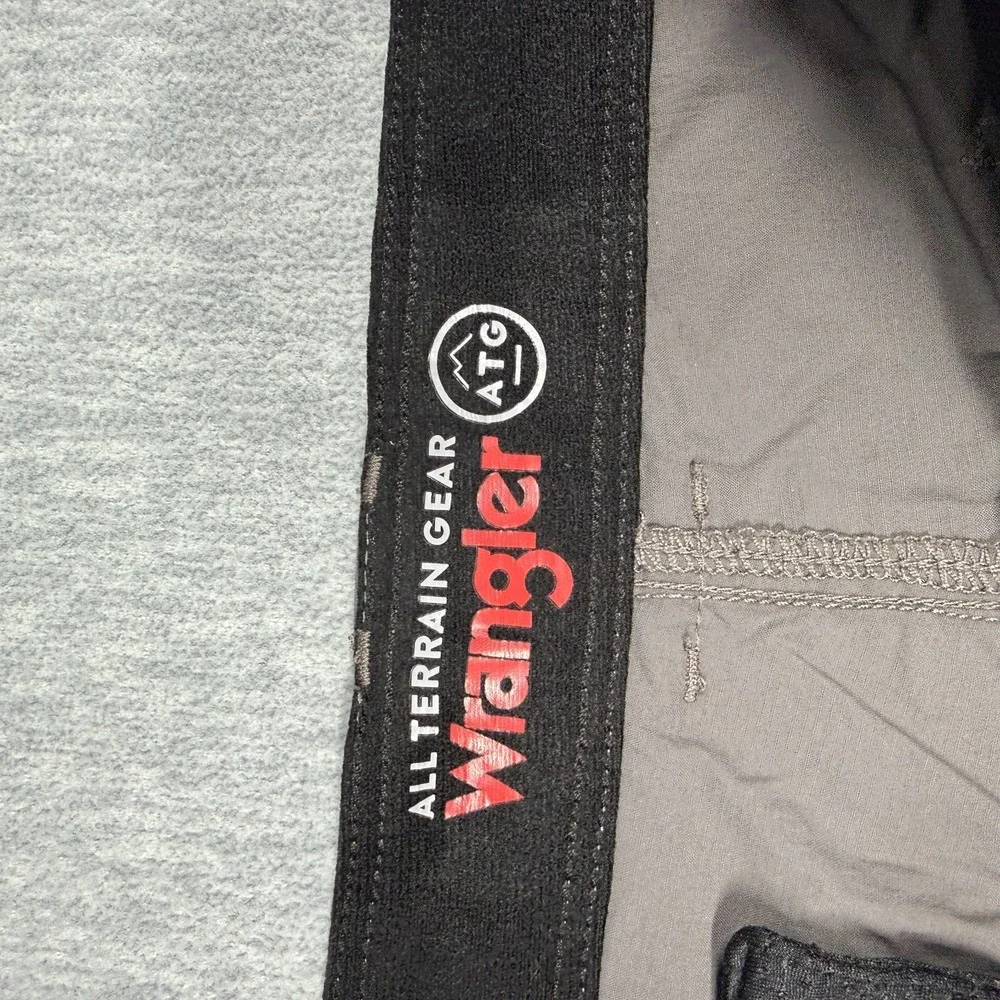 Wrangler Pants Mens 38x30 Gray ATG All Terrain Gear Belted Nylon Hiking Stretch